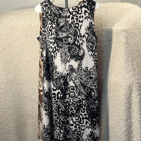 Effortless style by Citiknits Black print dress - Picture 5 of 5